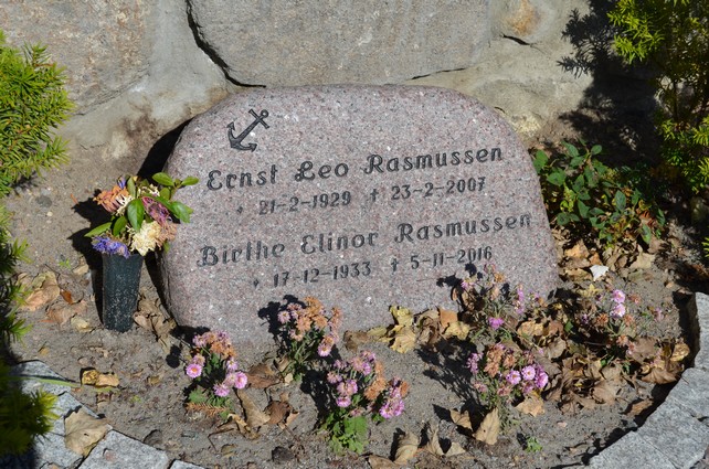 Billede af gravsten på Rønne Kirkegård