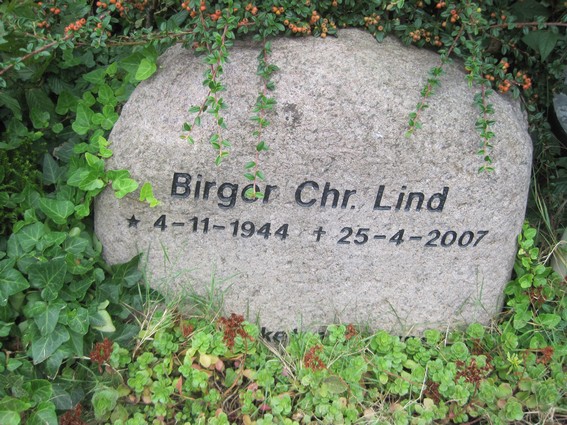 Billede af gravsten på Rønne Kirkegård