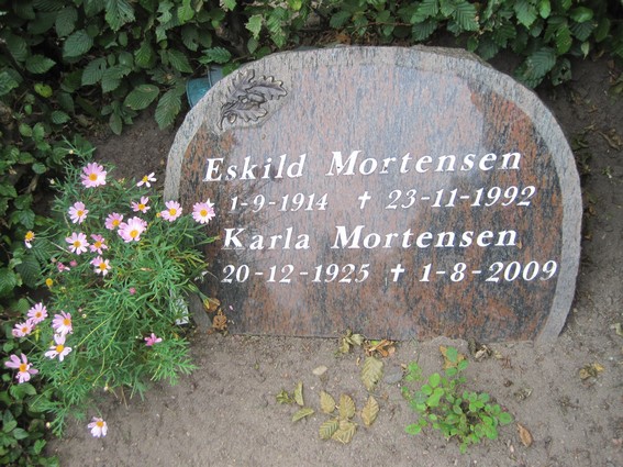 Billede af gravsten på Rønne Kirkegård