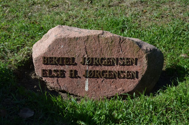 Billede af gravsten på Rønne Kirkegård