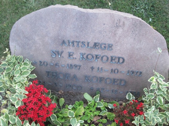 Billede af gravsten på Rønne Kirkegård