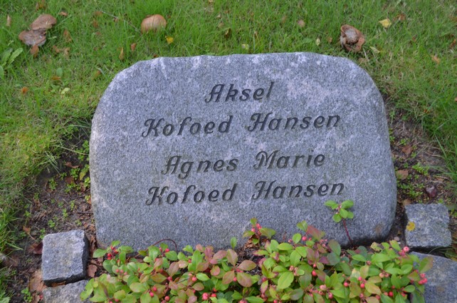 Billede af gravsten på Rønne Kirkegård