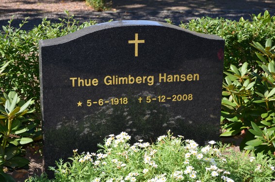 Billede af gravsten på Rønne Kirkegård