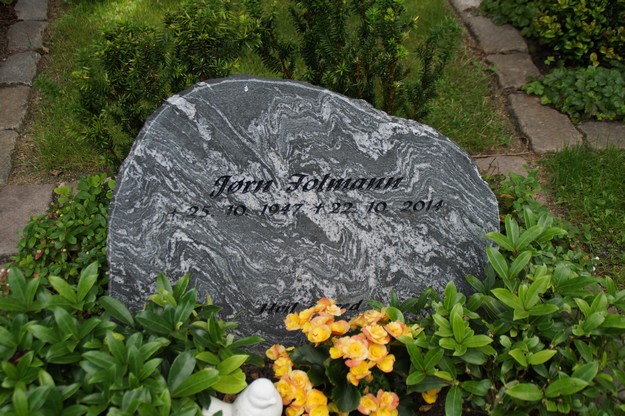 Billede af gravsten ved Sct. Jacobi Kirke, Varde