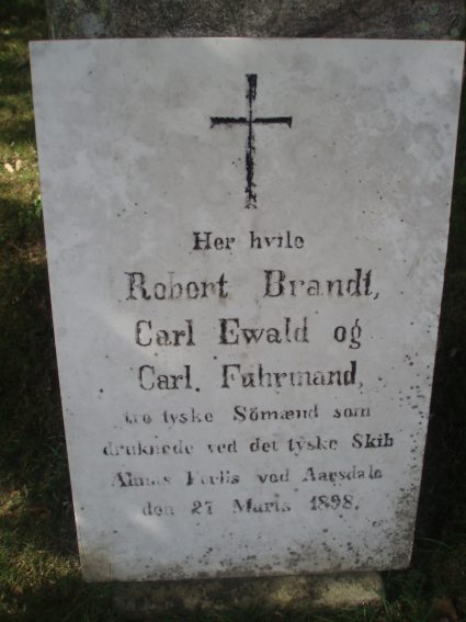 Billede af gravsten på Ibsker Kirkegård